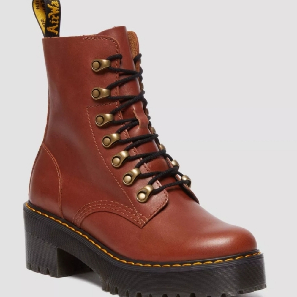 NWT Dr. Martens Leona Brown Lace UP Combat Boot Size 7 - Picture 10 of 12
